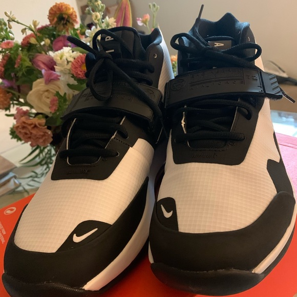 Nike Air Force Max size 11.5 NEW IN BOX - Picture 4 of 6